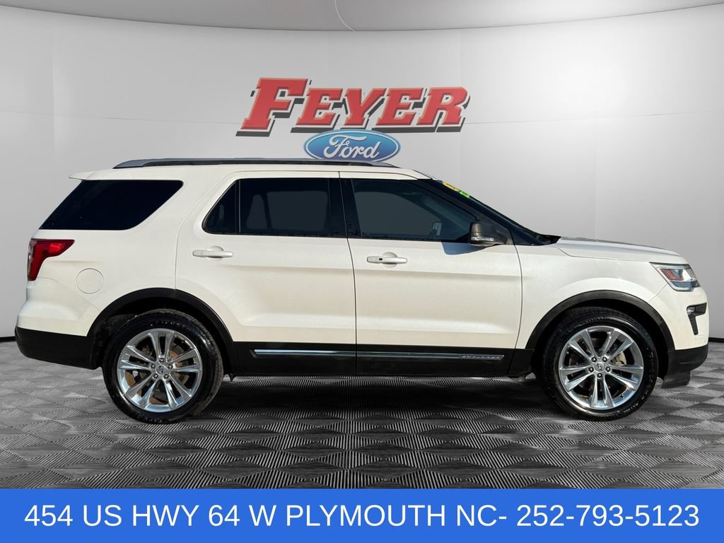 Used 2019 Ford Explorer XLT w/ Equipment Group 202A FWD image 6