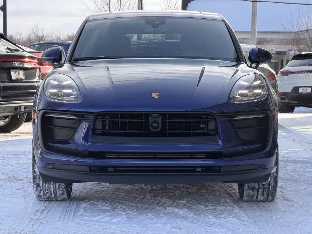 Used 2024 Porsche Macan BASE image 4