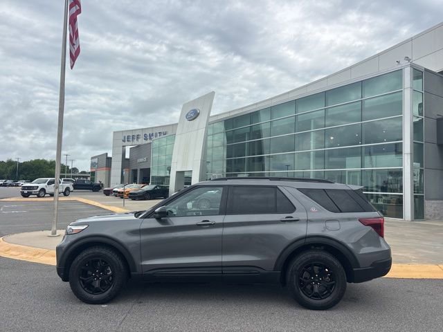 Used 2024 Ford Explorer Timberline w/ Timberline Technology Package AWD/4WD image 2