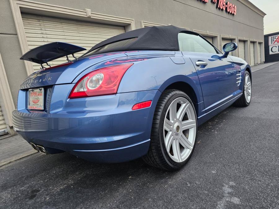 Used 2008 Chrysler Crossfire Limited RWD image 20