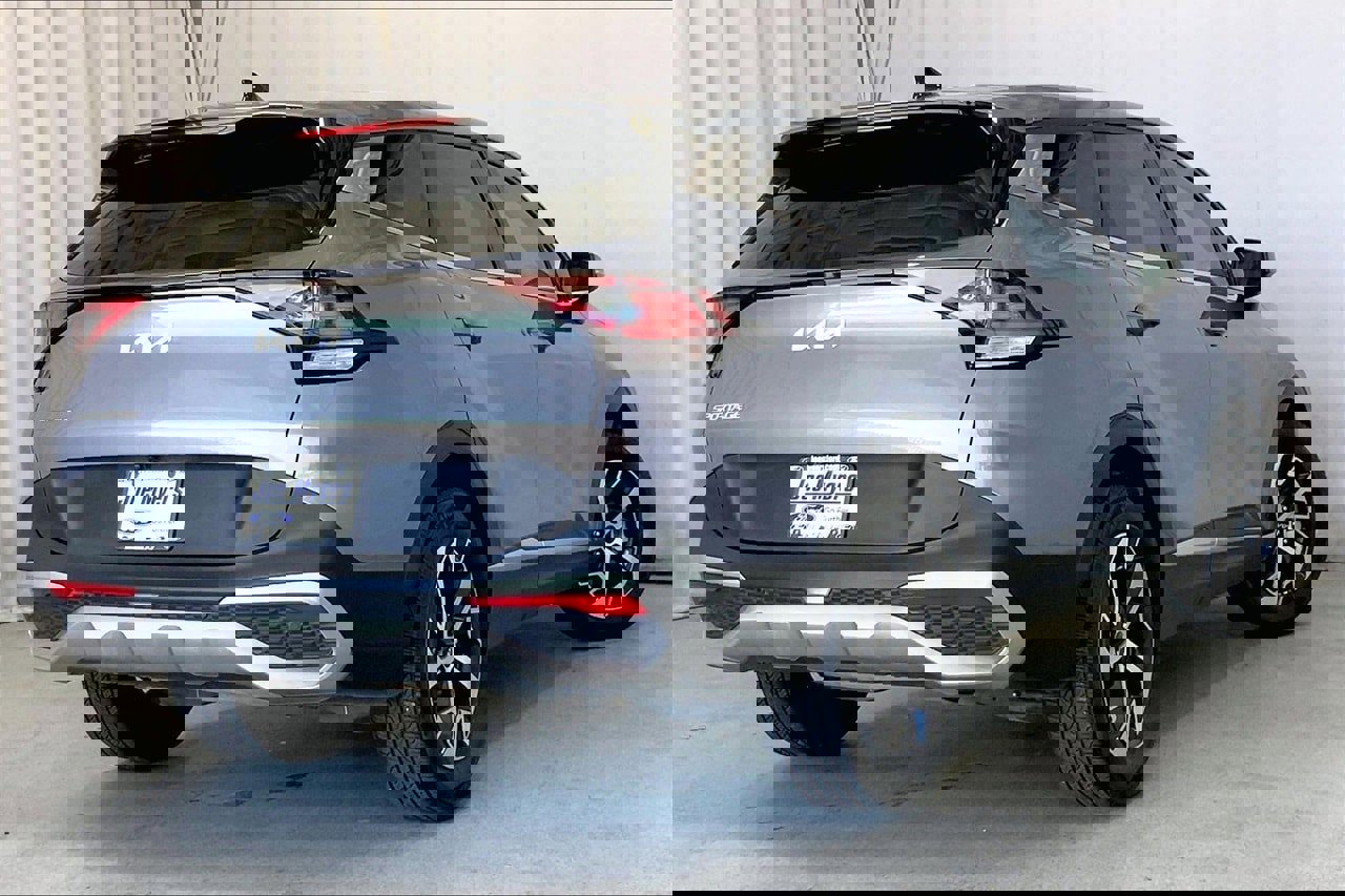 Used 2023 Kia Sportage EX image 13