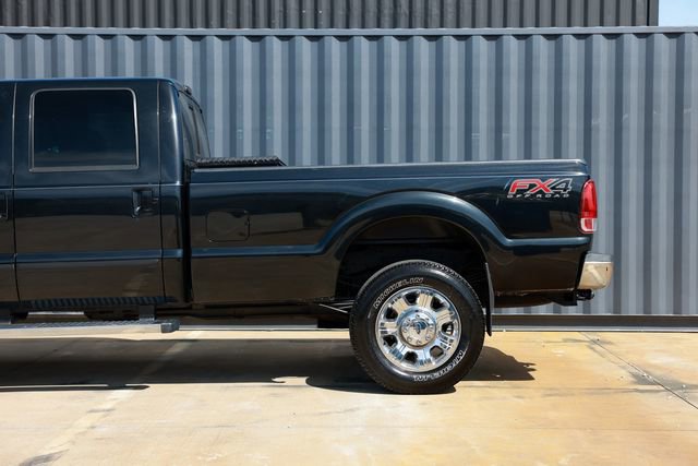 Used 2015 Ford F350 Lariat w/ Chrome Package image 31