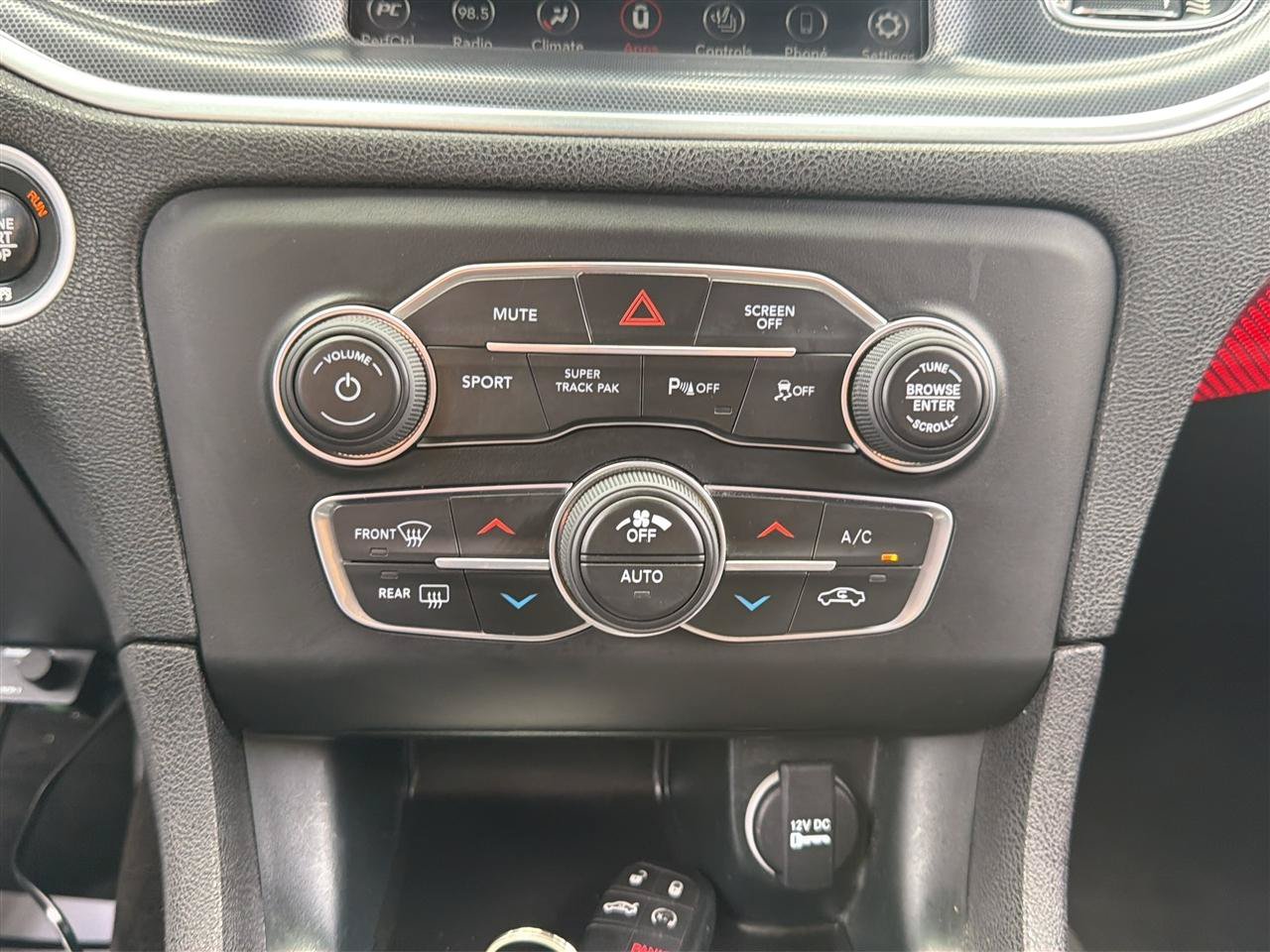 Used 2018 Dodge Charger GT AWD/4WD image 25