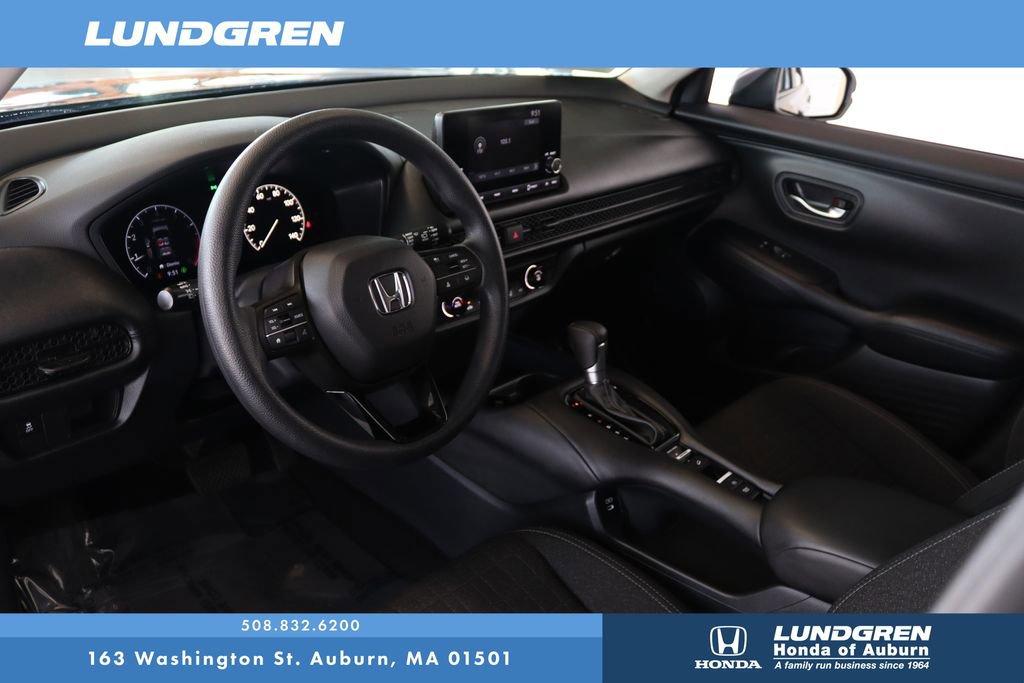 Used 2025 Honda HR-V LX image 8