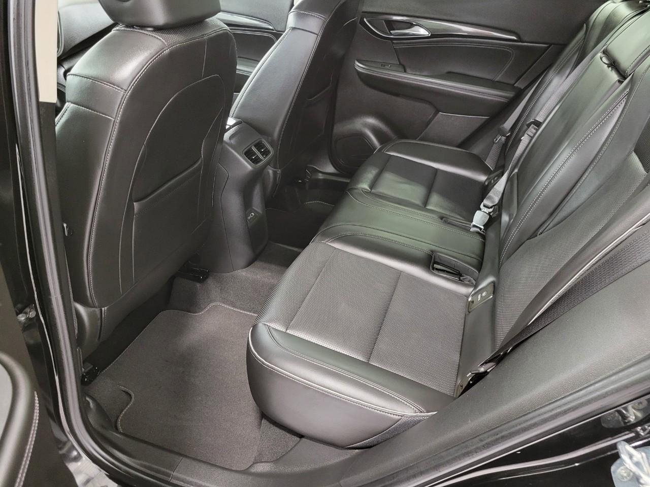 Used 2023 Buick Envision Essence image 21