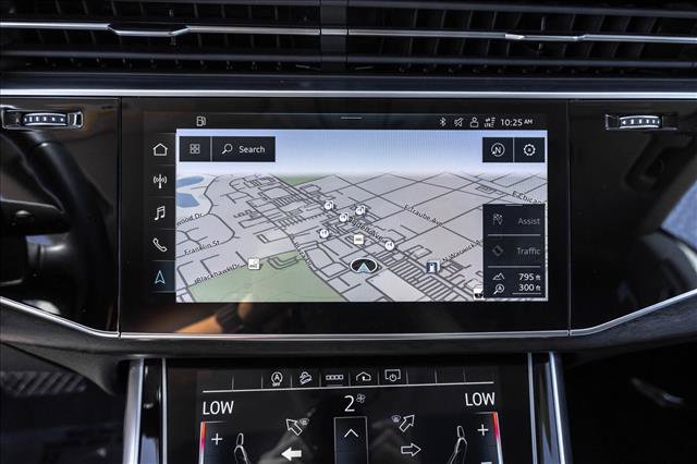 Used 2022 Audi Q8 Premium AWD/4WD image 17