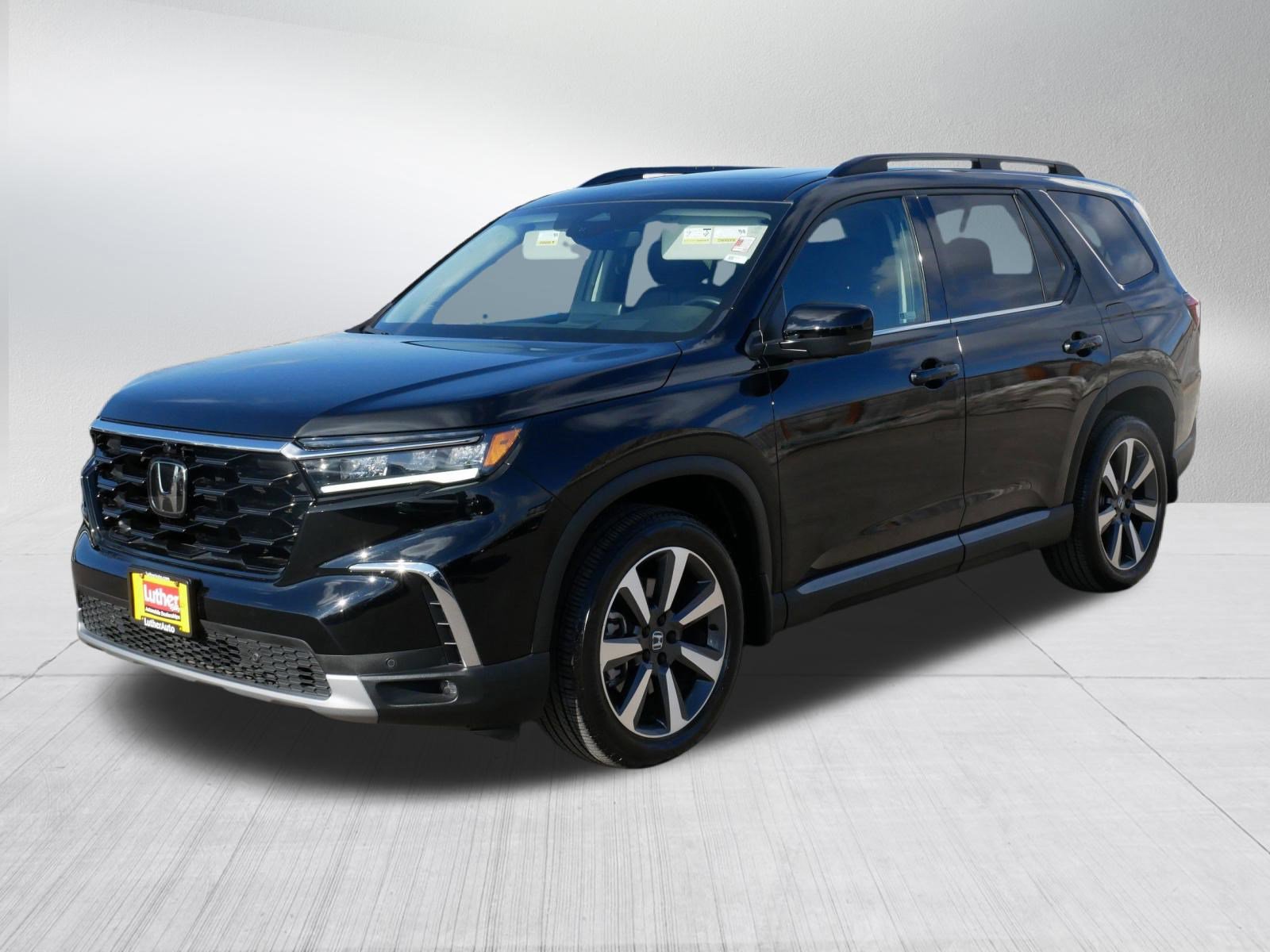 Certified 2024 Honda Pilot Elite image 3
