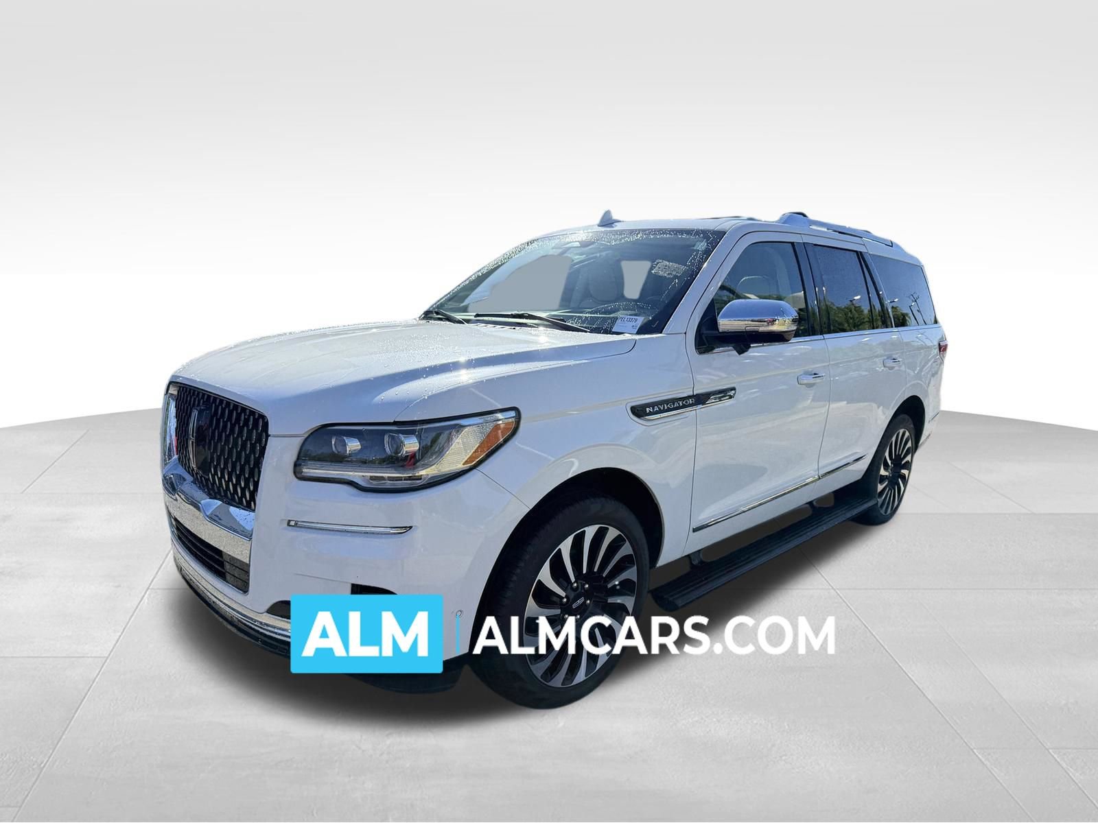 Used 2023 Lincoln Navigator Black Label AWD/4WD image 1