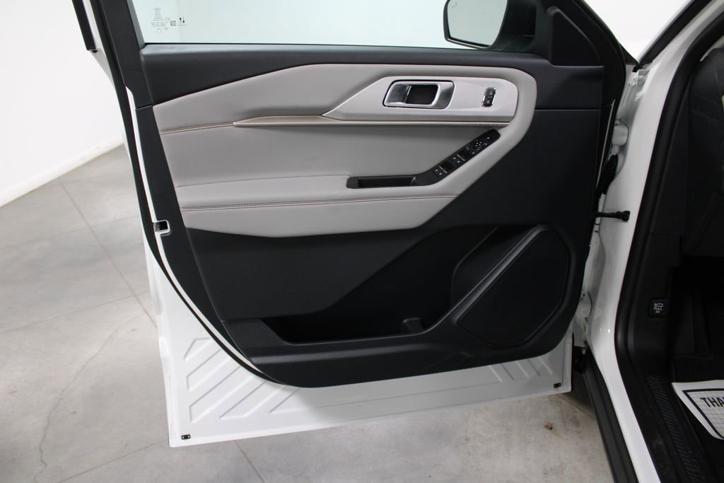 New 2026 Ford Explorer Active w/ Active Comfort Package image 25