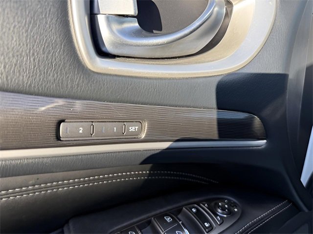 Used 2017 INFINITI QX60 AWD w/ Premium Plus Package image 10