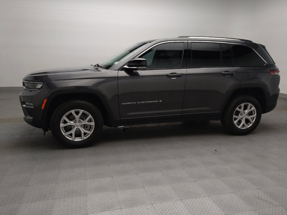 Used 2023 Jeep Grand Cherokee Limited RWD image 2