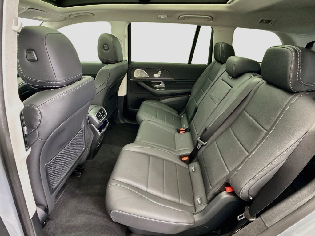 Certified 2026 Mercedes-Benz GLS 450 4MATIC image 20