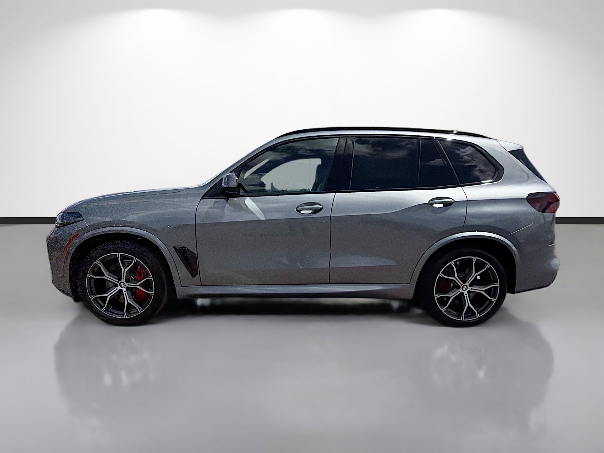 New 2026 BMW X5 xDrive40i w/ Executive Package image 6