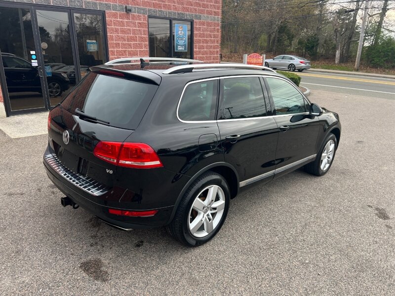 Used 2014 Volkswagen Touareg VR6 AWD/4WD image 5