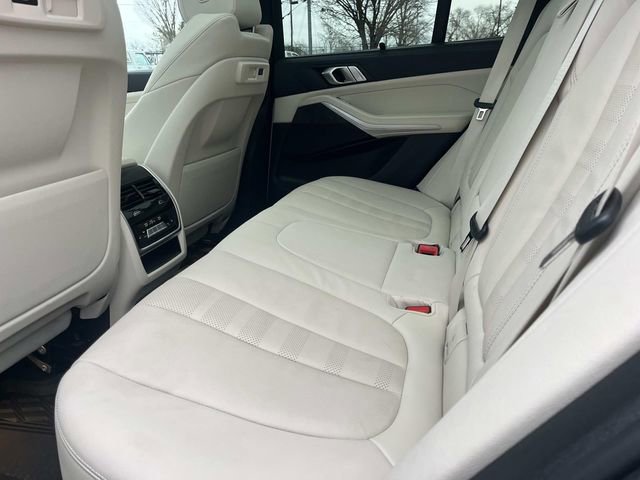 Used 2022 BMW X5 sDrive40i w/ Premium Package image 21