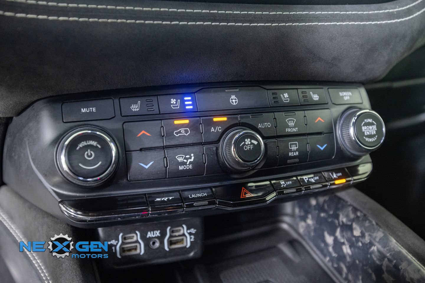 Used 2021 Dodge Durango SRT Hellcat w/ Premium Interior Group AWD/4WD image 22