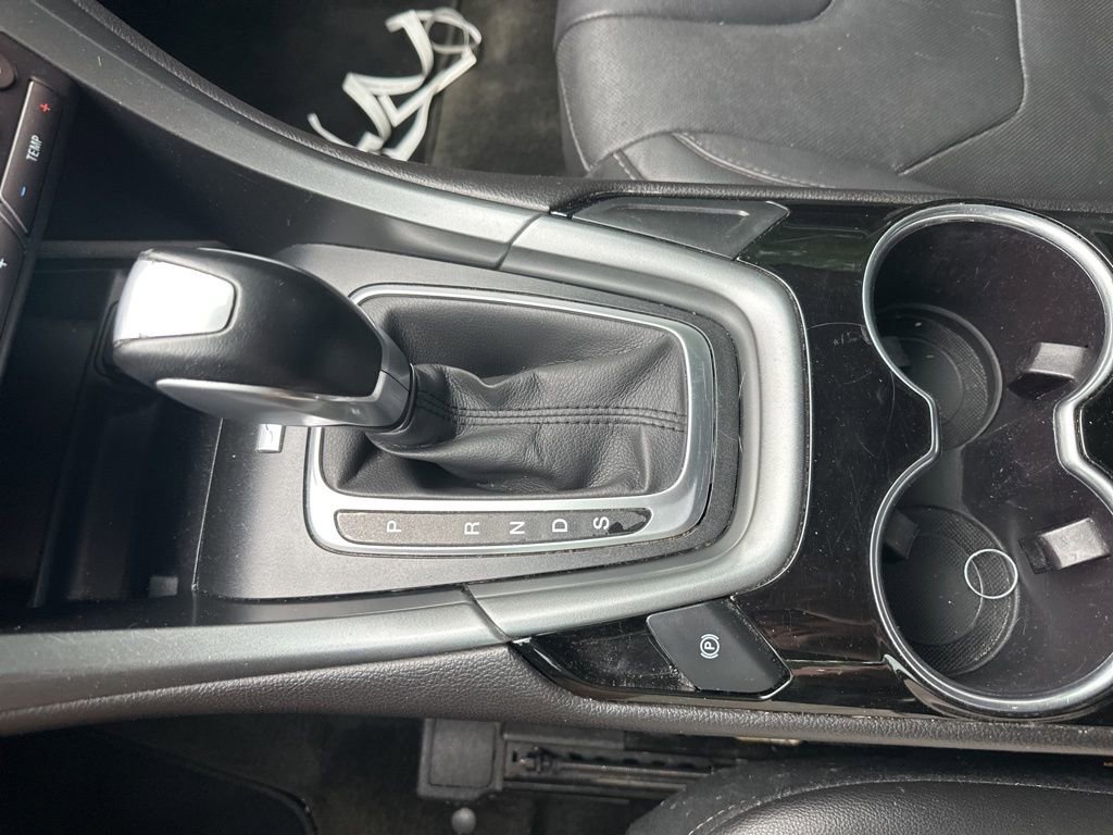 Used 2016 Ford Fusion Titanium FWD image 11