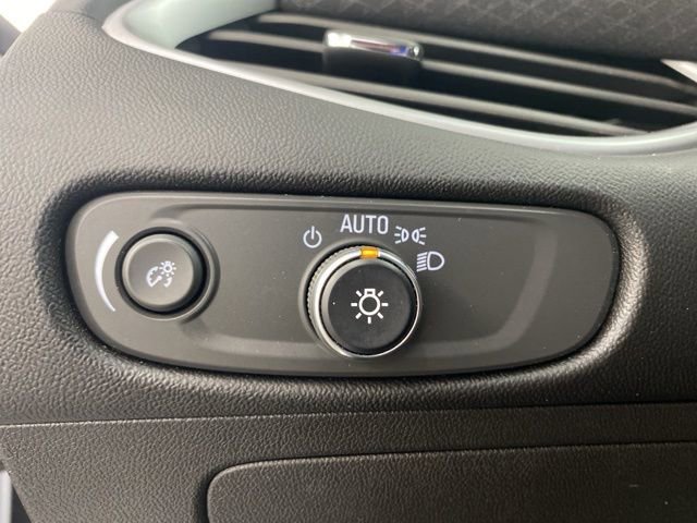 Used 2025 Chevrolet Malibu LT image 29