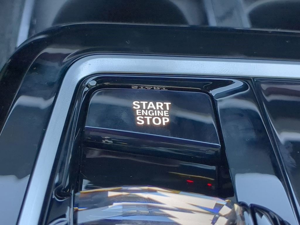 New 2026 BMW 740i w/ Premium Package image 29