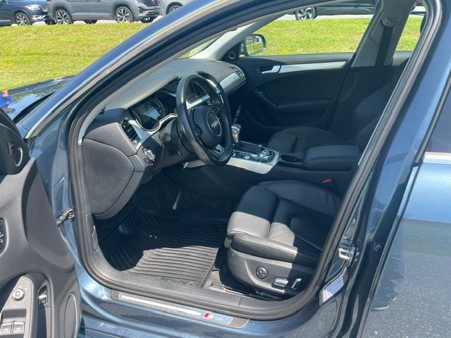 Used 2016 Audi A4 2.0T Premium Plus w/ Technology Package AWD/4WD image 6