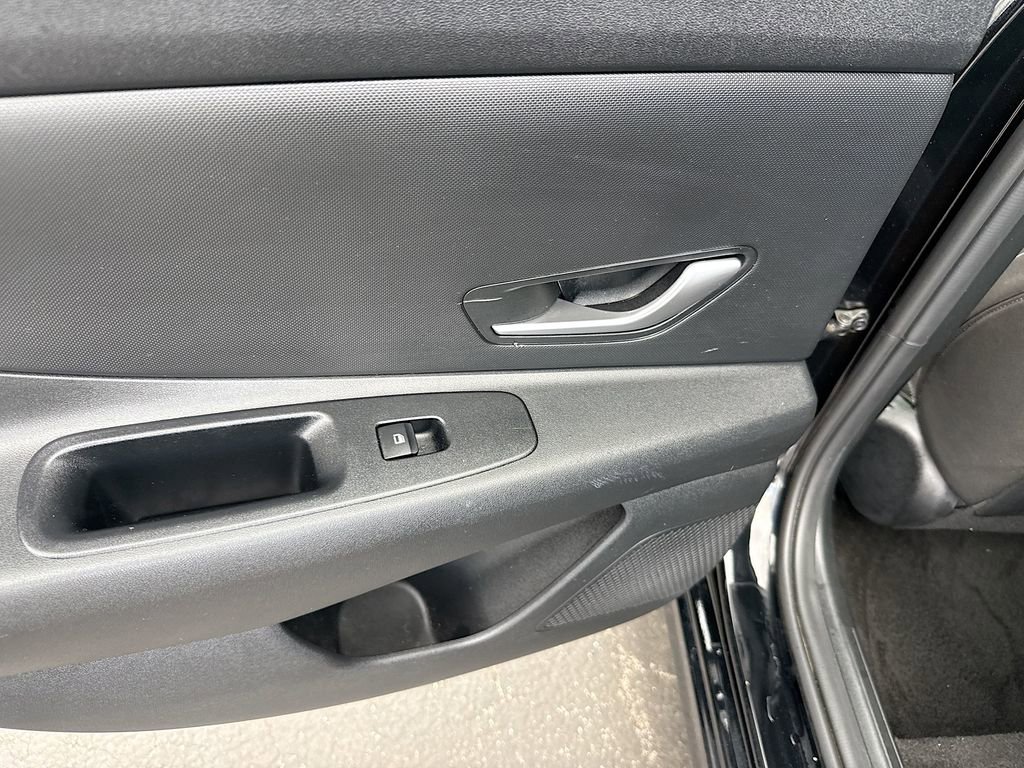 Used 2023 Hyundai Elantra SEL FWD image 25
