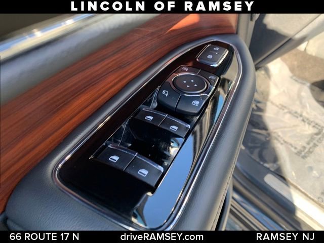 Used 2023 Lincoln Navigator Reserve AWD/4WD image 13