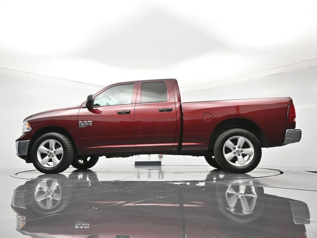 Used 2024 RAM 1500 Classic SLT AWD/4WD image 42
