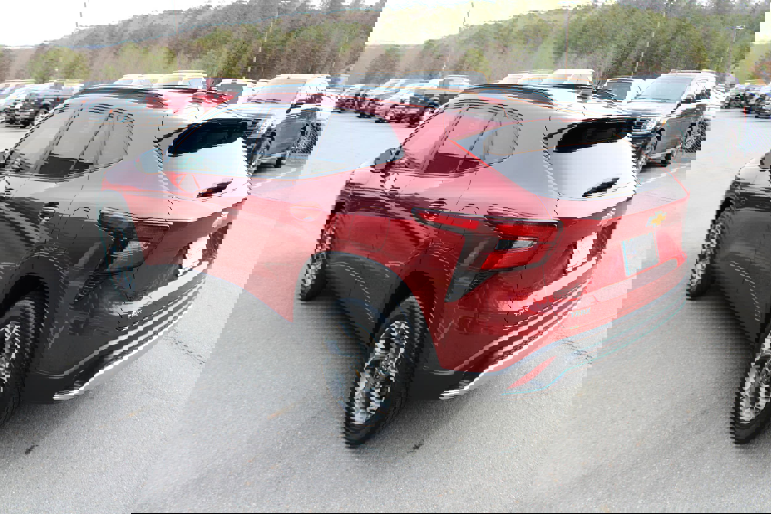 Used 2025 Chevrolet Trax LT w/ LT Convenience Package image 5