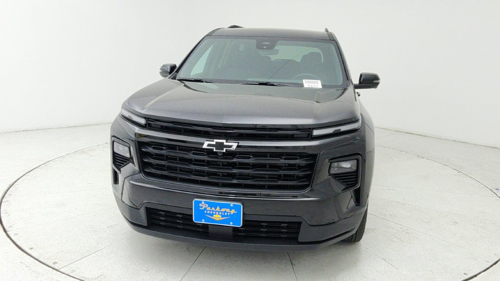 New 2027 Chevrolet Traverse LT w/ Driver Confidence Package FWD image 2