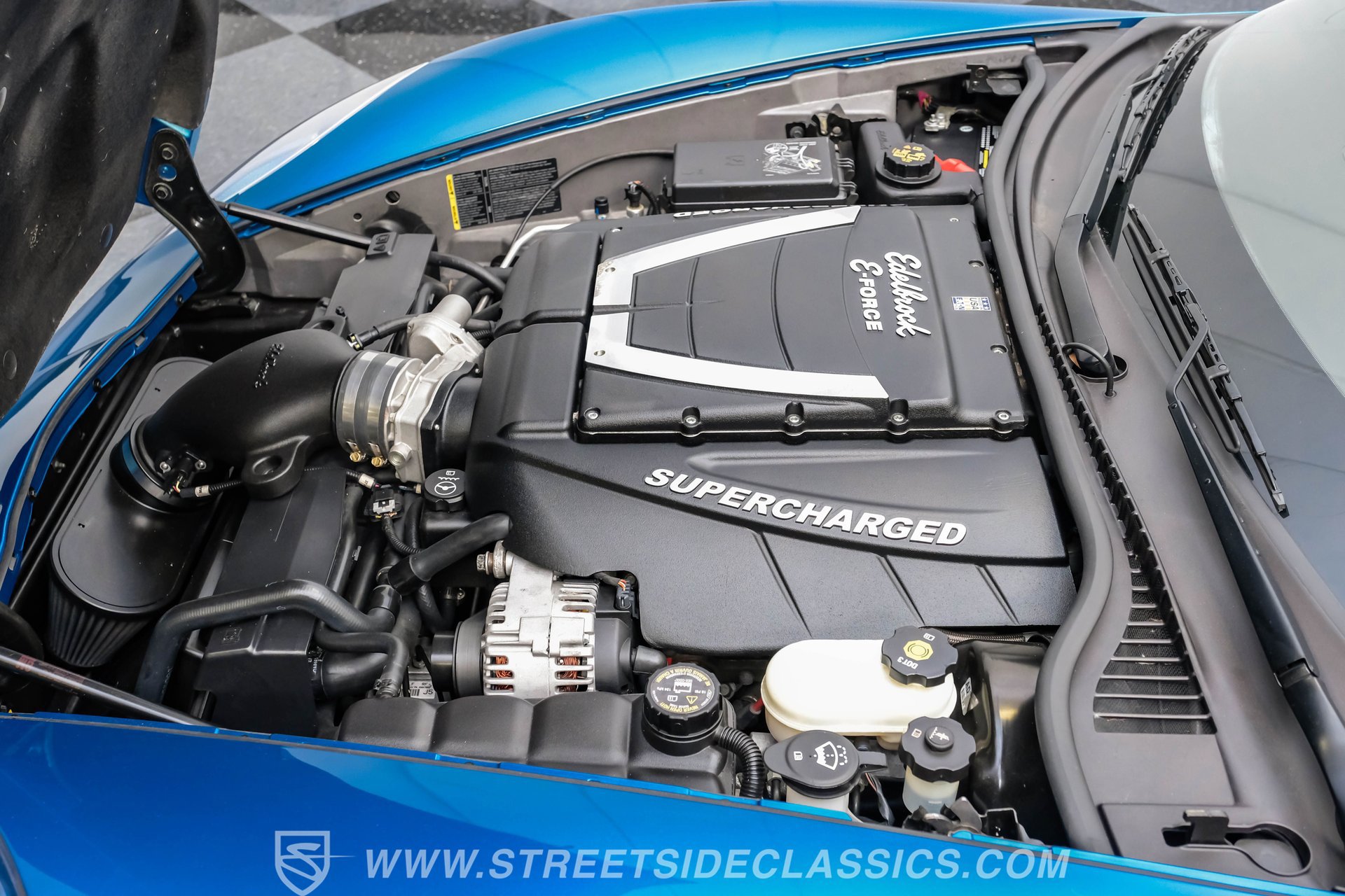 Used 2008 Chevrolet Corvette Coupe w/ Z51 Performance Package image 3