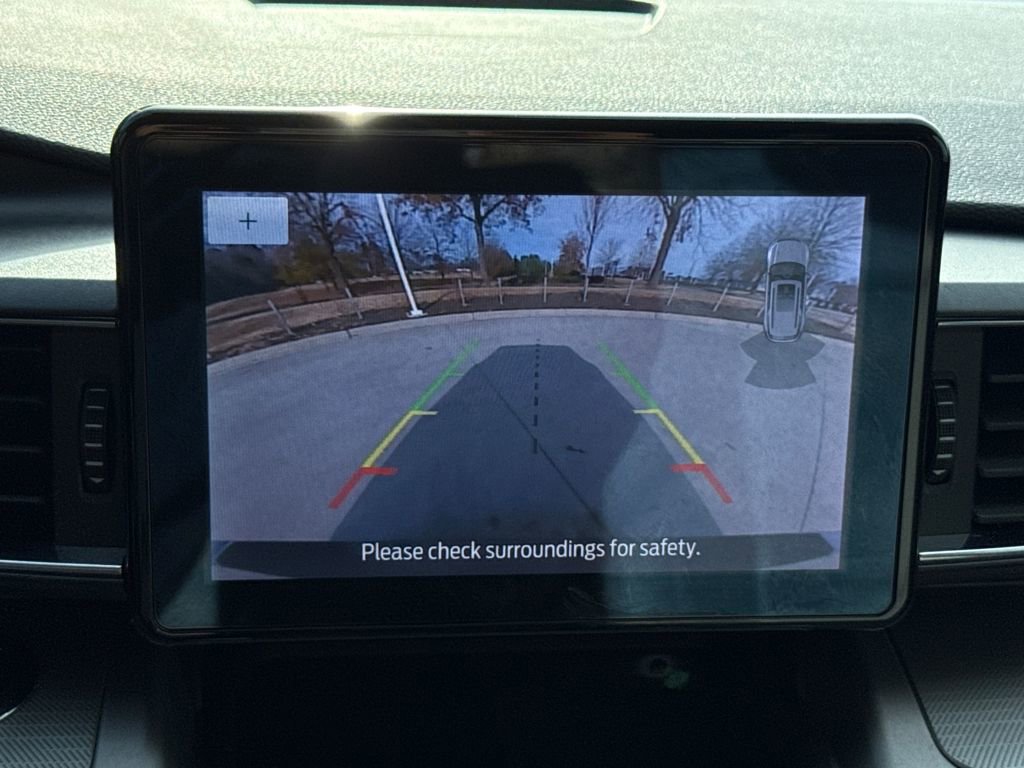 Used 2021 Ford Explorer XLT w/ Equipment Group 202A image 24