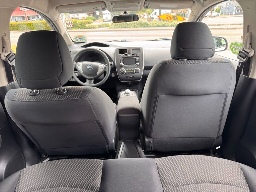 Used 2016 Nissan Leaf S w/ Charger Package FWD image 9