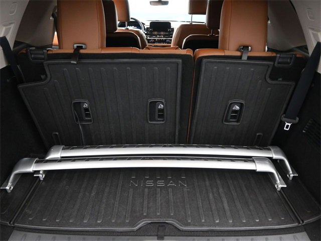 Used 2023 Nissan Pathfinder Platinum image 29