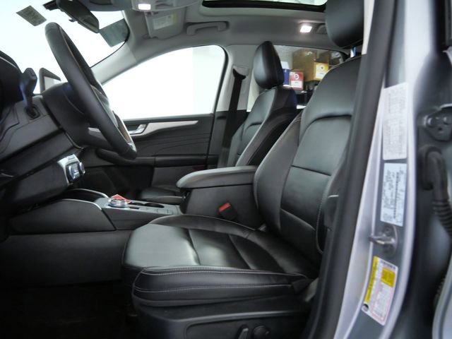 Certified 2022 Ford Escape SEL w/ Technology Package AWD/4WD image 16