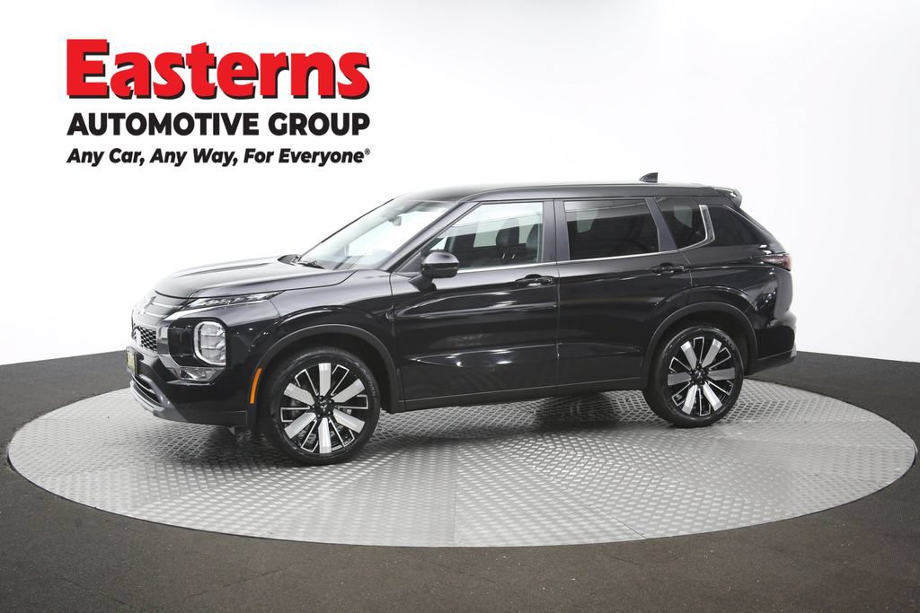 Used 2025 Mitsubishi Outlander SE AWD/4WD image 59