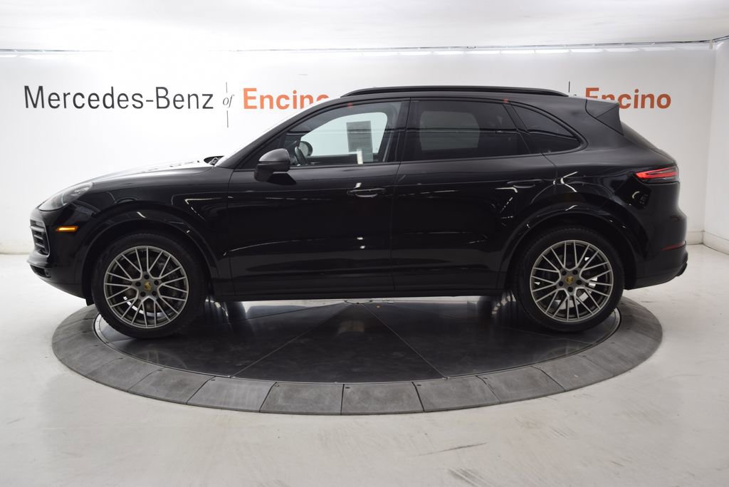Used 2022 Porsche Cayenne image 3