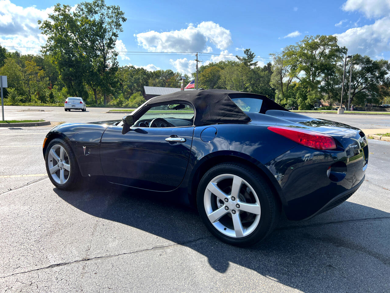 Used 2006 Pontiac Solstice Roadster w/ Power Package image 16