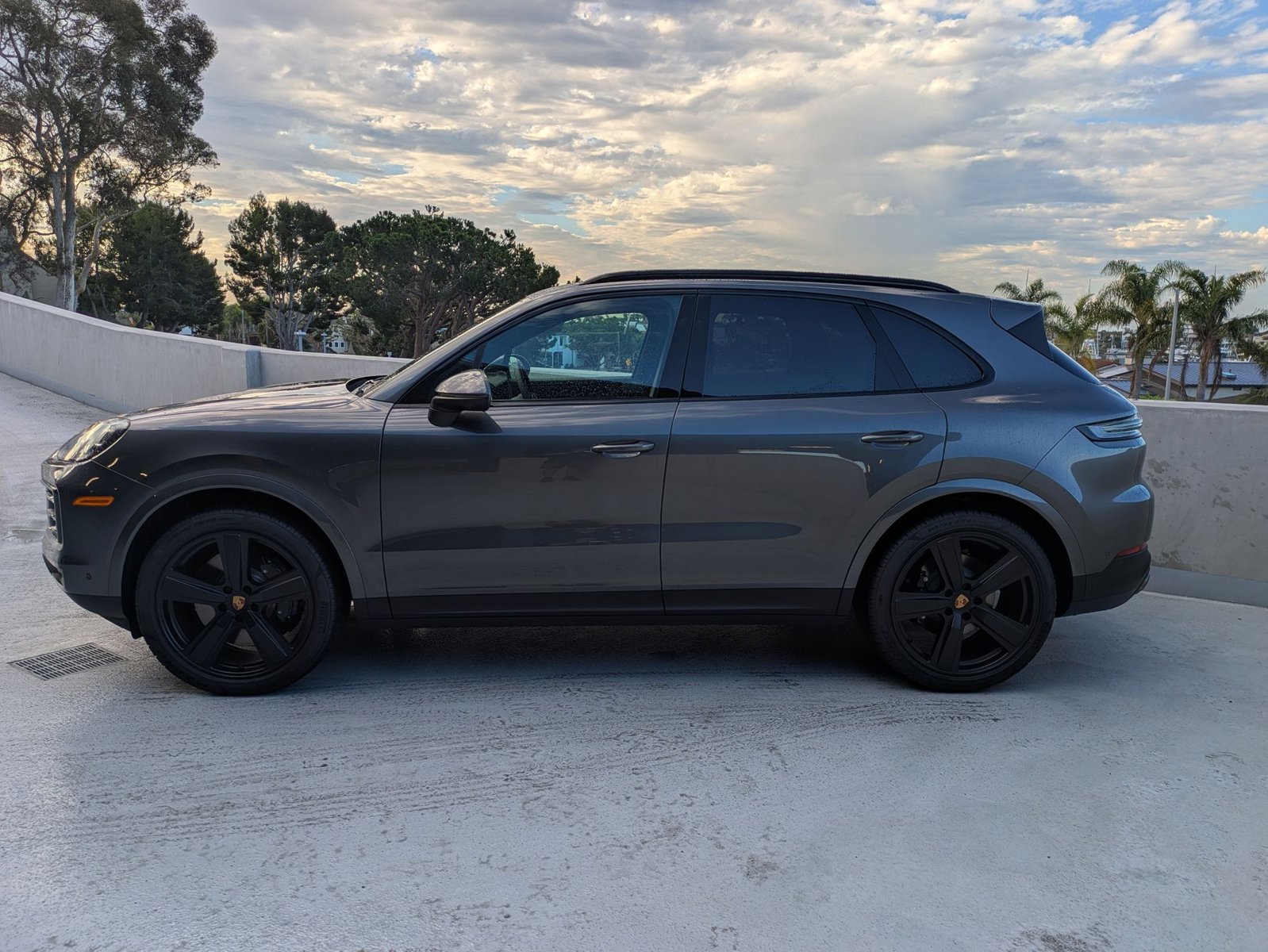 New 2025 Porsche Cayenne S image 2