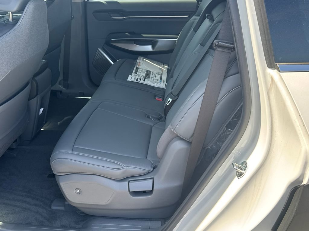 New 2024 Kia EV9 Light RWD image 21