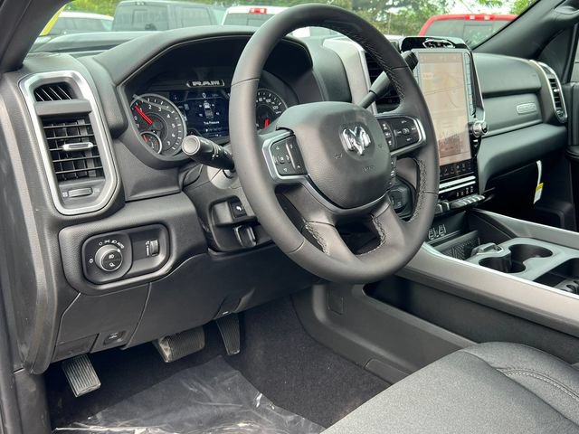 New 2026 RAM 2500 Big Horn AWD/4WD image 13