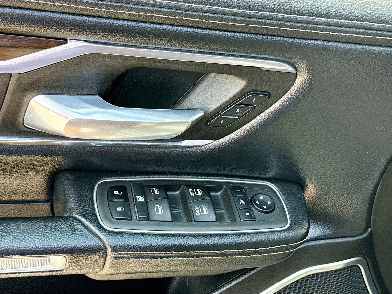 Used 2022 RAM 1500 Laramie image 17