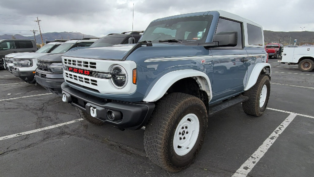 Used 2024 Ford Bronco Heritage Edition image 3