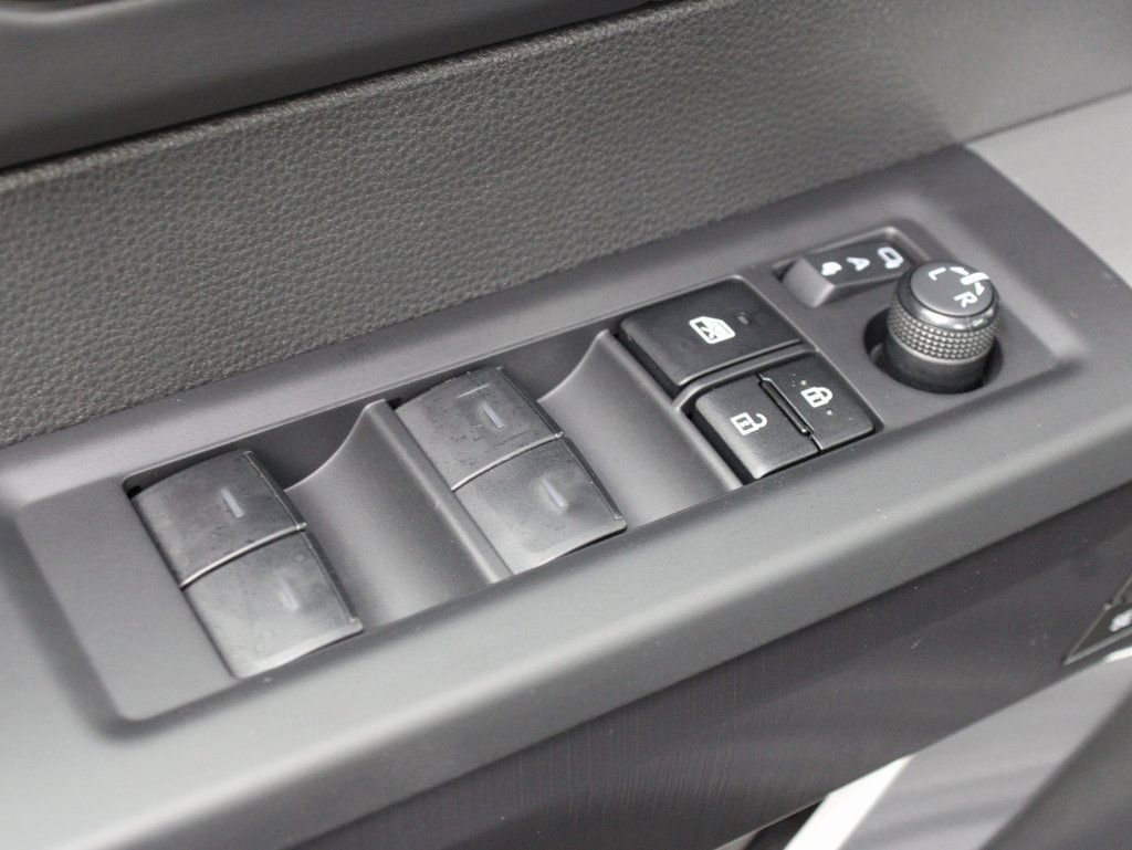 Used 2025 Toyota Sequoia Platinum image 68