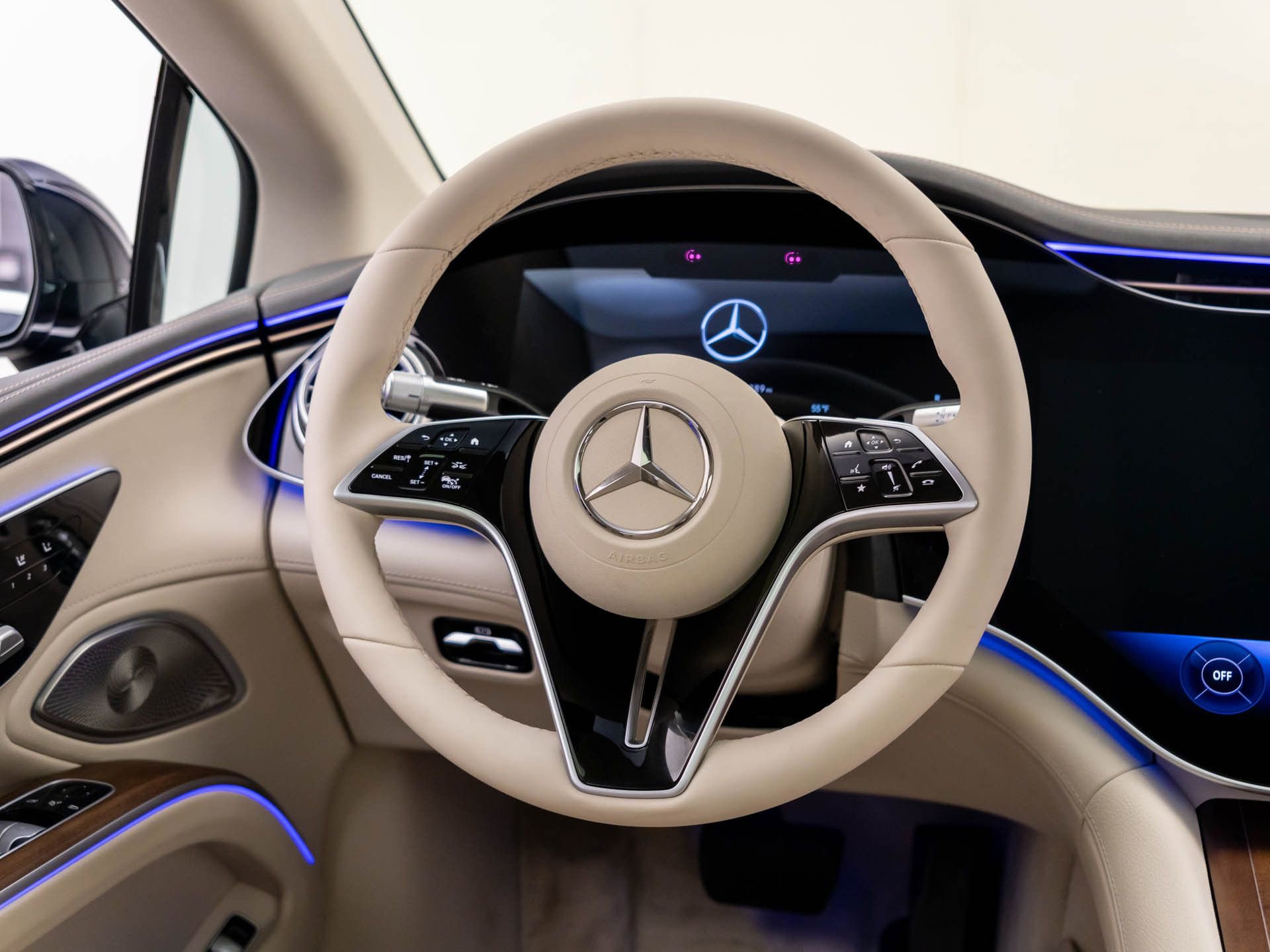 Used 2023 Mercedes-Benz EQS 580 4MATIC Sedan image 11