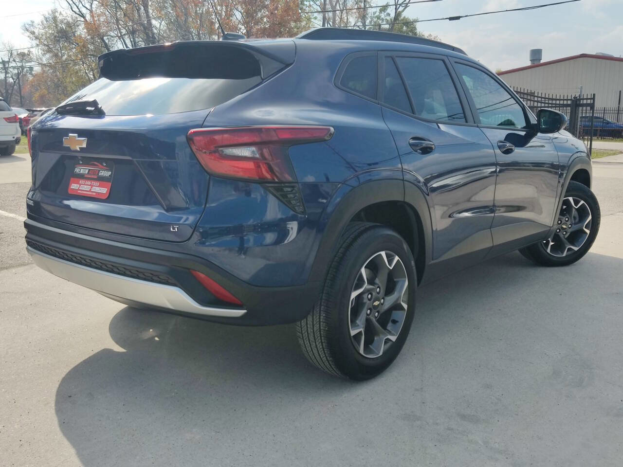 Used 2024 Chevrolet Trax LT w/ Driver Confidence Package image 4