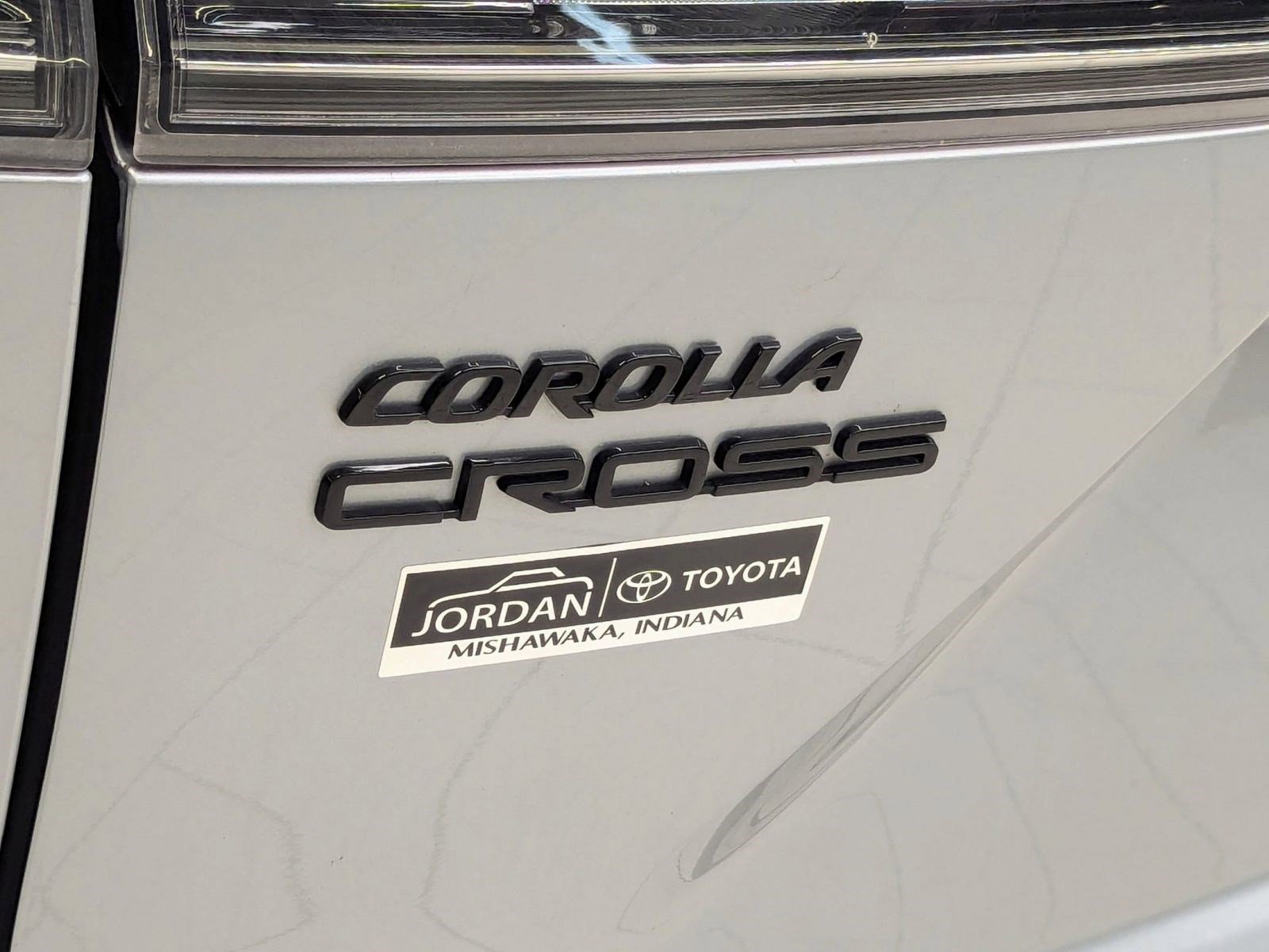 Used 2023 Toyota Corolla Cross XSE image 32