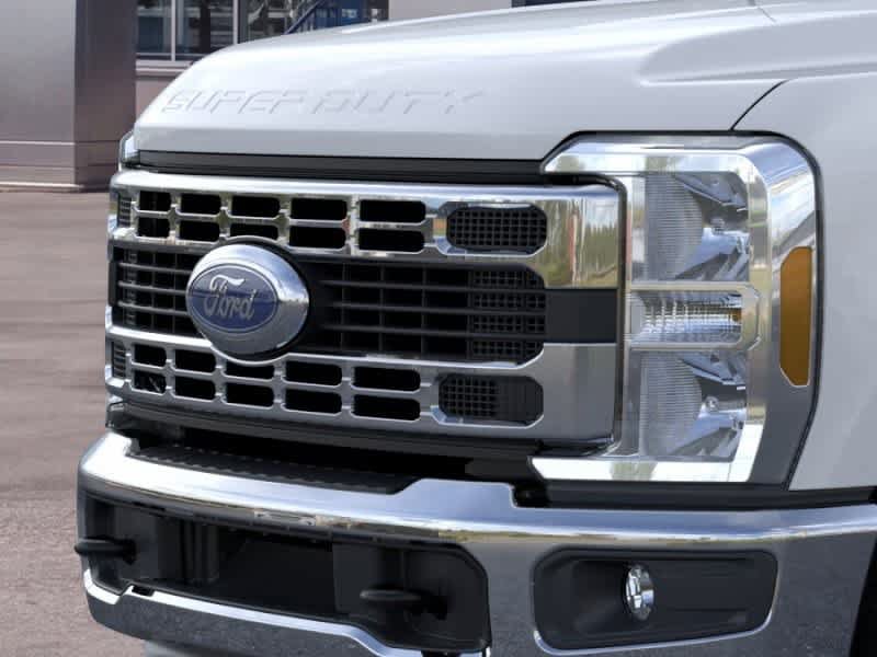 New 2026 Ford F350 XL w/ XL Chrome Package RWD image 18
