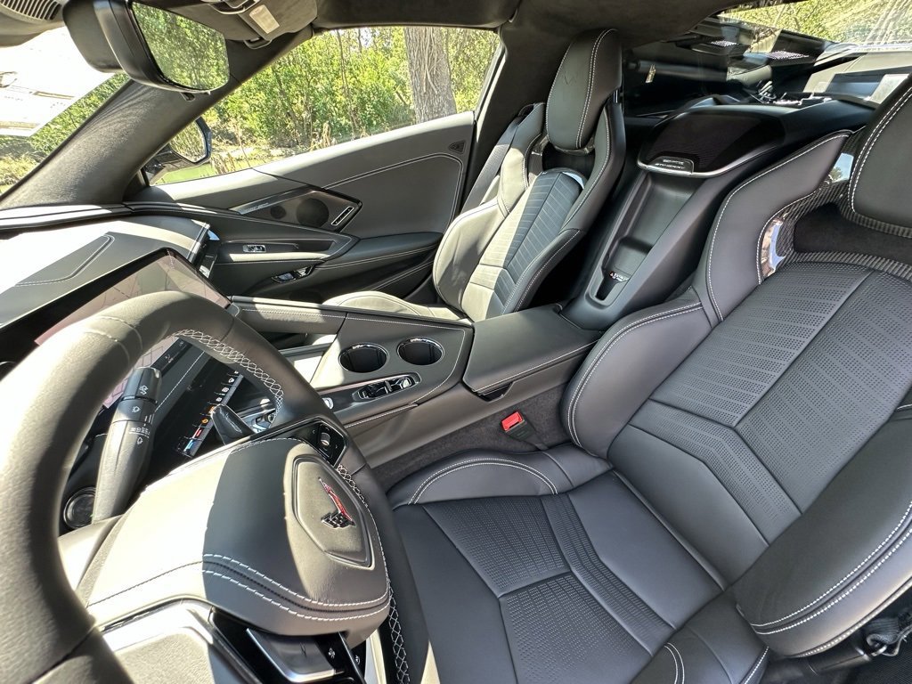 New 2026 Chevrolet Corvette Stingray Premium Cpe w/ Stealth Interior Trim Package image 25