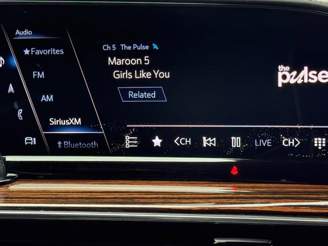 Used 2021 Cadillac Escalade ESV Premium Luxury image 8