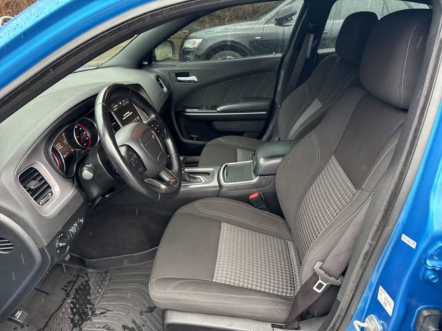 Used 2023 Dodge Charger SXT image 16